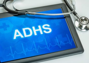 Tablet mit der Diagnose ADHS auf dem Display
