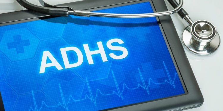 Tablet mit der Diagnose ADHS auf dem Display