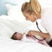 Wie können wir Lungenschäden bei frühgeborenen Säuglingen verhindern? (Bild: epixproductions/Stock.Adobe.com)