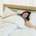 Wenn Frauen Probleme mit ihrem Schlaf haben, ist dies mit dem erhöhten Risiko für Übergewicht und Herzerkrankungen verbunden. (Bild: norrani/Stock.Adobe.com)