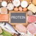 Welche Proteinquellen helfen effektiv die Muskelmasse im zunehmenden Alter zu erhalten? (Bild: photka/Stock.Adobe.com)