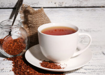 Tasse mit Rooibos