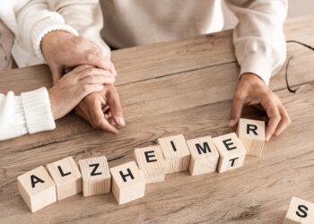 Erhöhen bestimmte häufig eingesetzte Medikamente das Risiko Alzheimer zu entwickeln? (Bild: LIGHTFIELD STUDIOS/Stock.Adobe.com)