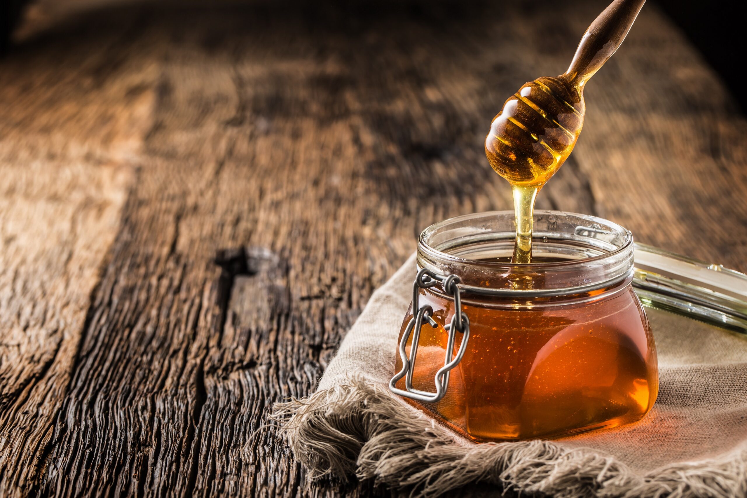 Honig: Natürliches Süßungsmittel mit gesundheitlichen Vorteilen ...