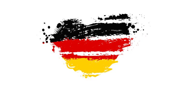Ein Herz in den Farben der deutschen Flagge.