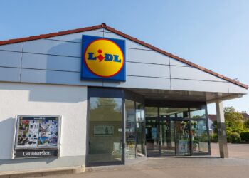 Eingangsbereich einer Lidl-Filiale in Stuttgart.