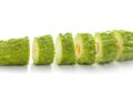 Die zur Familie der Kürbisgewächse (Cucurbitaceae) gehörende Bittergurke kann samt Kernen sowohl roh als auch beispielsweise geschmort verzehrt werden.  (Bild: sucharat/stock.adobe.com)