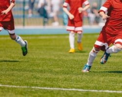 Fußballspieler beim Spiel im Stadion