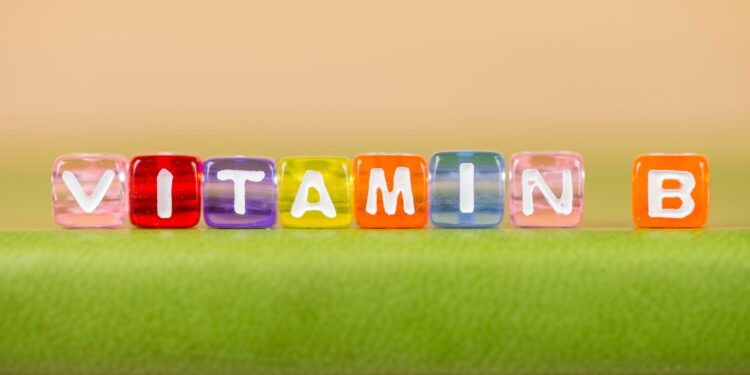 Schriftzug Vitamin B aus Farbwürfeln