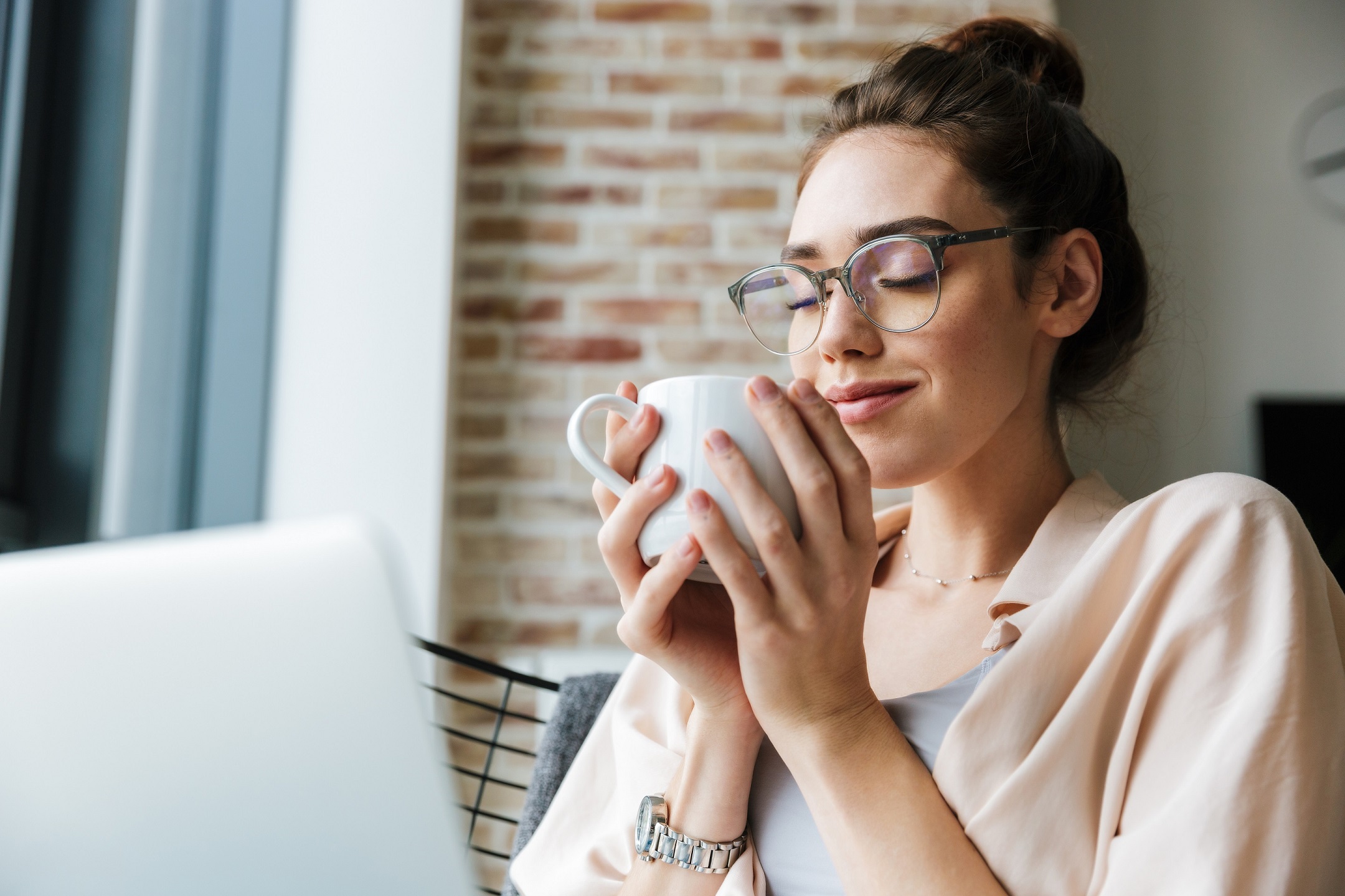 Kaffee-am-Morgen-st-rkt-psychisches-Wohlbefinden